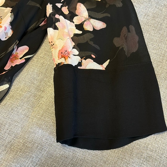 TWINSET Floral Sheer Top, Sz 42. - Picture 7 of 16